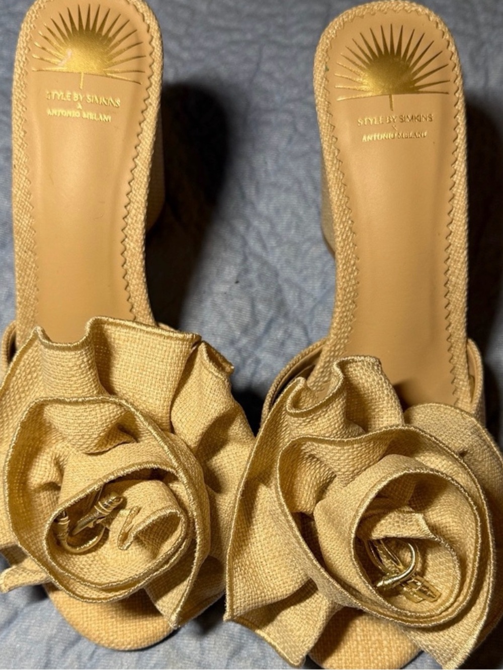 ANTONIO MELANI Gold Rose-Trim Slide Heels